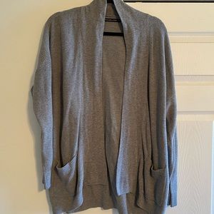 Abercrombie light gray sweater